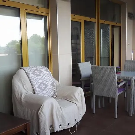 On Gagarin Plato 5/3 Apartment *