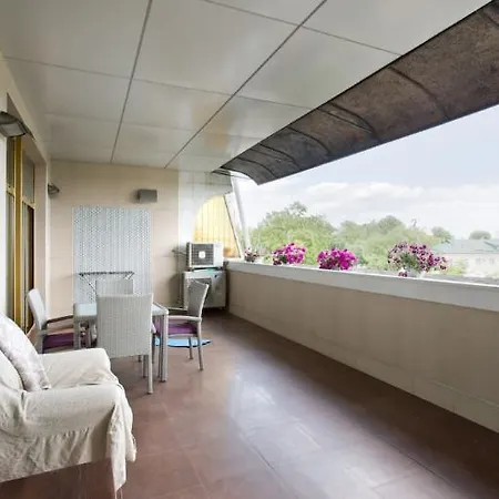 On Gagarin Plato 5/3 Apartment *
